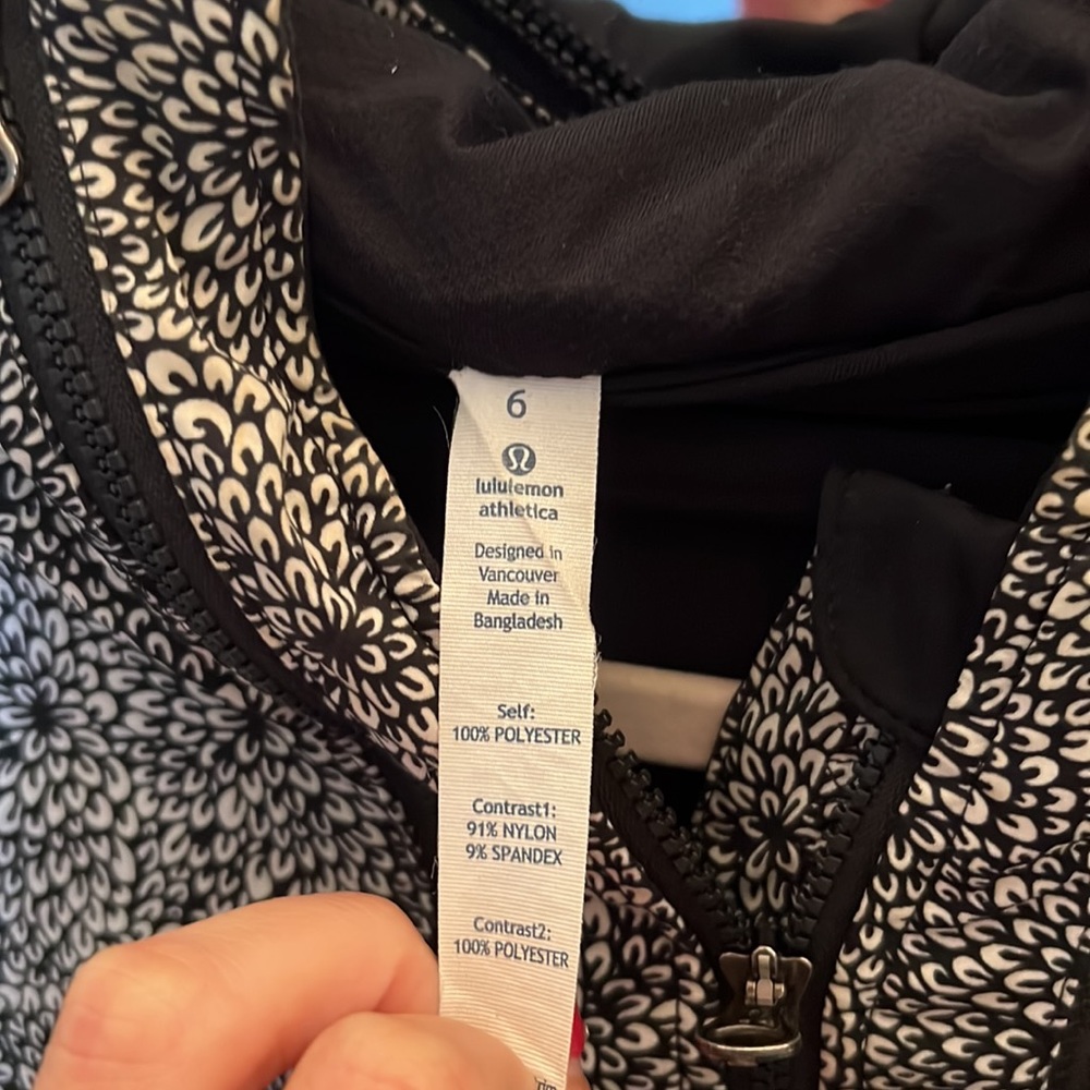 Lululemon Jacket - Picture 2 of 8